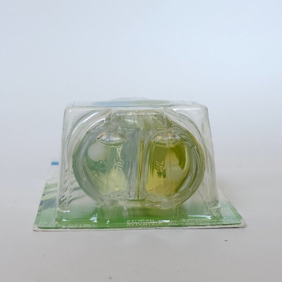 FEBREZE PLUG Refill Meadows and Rain Scented Oil Refills BNIP - Picture 2 of 3